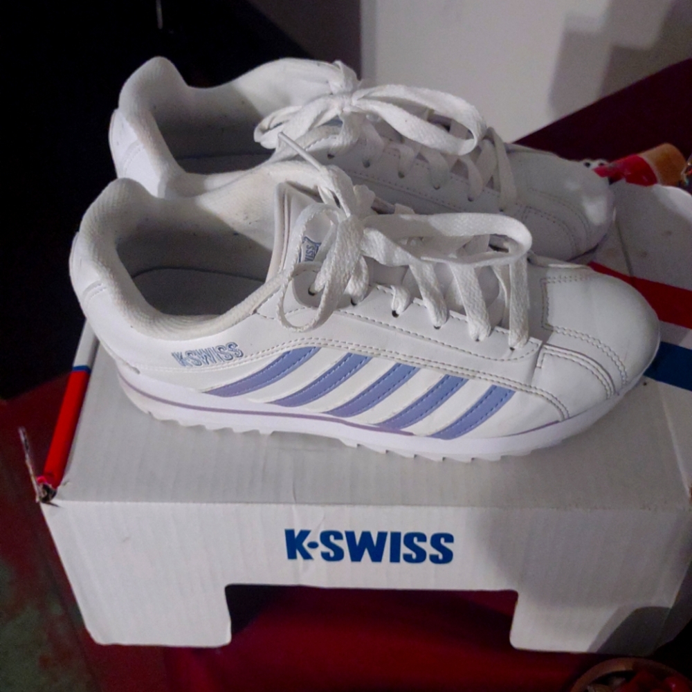 Kswiss size 8.5